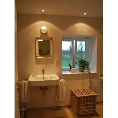 Old Warehouse Апартаменты *