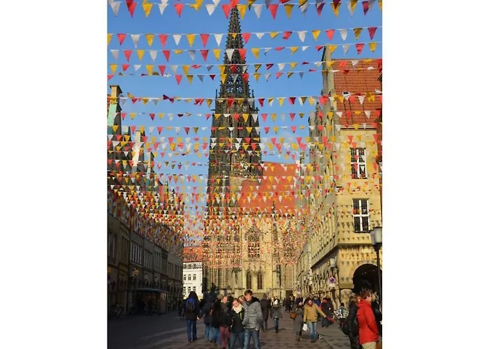 Old Warehouse 蒙斯特