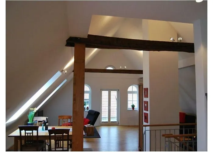 Old Warehouse 蒙斯特